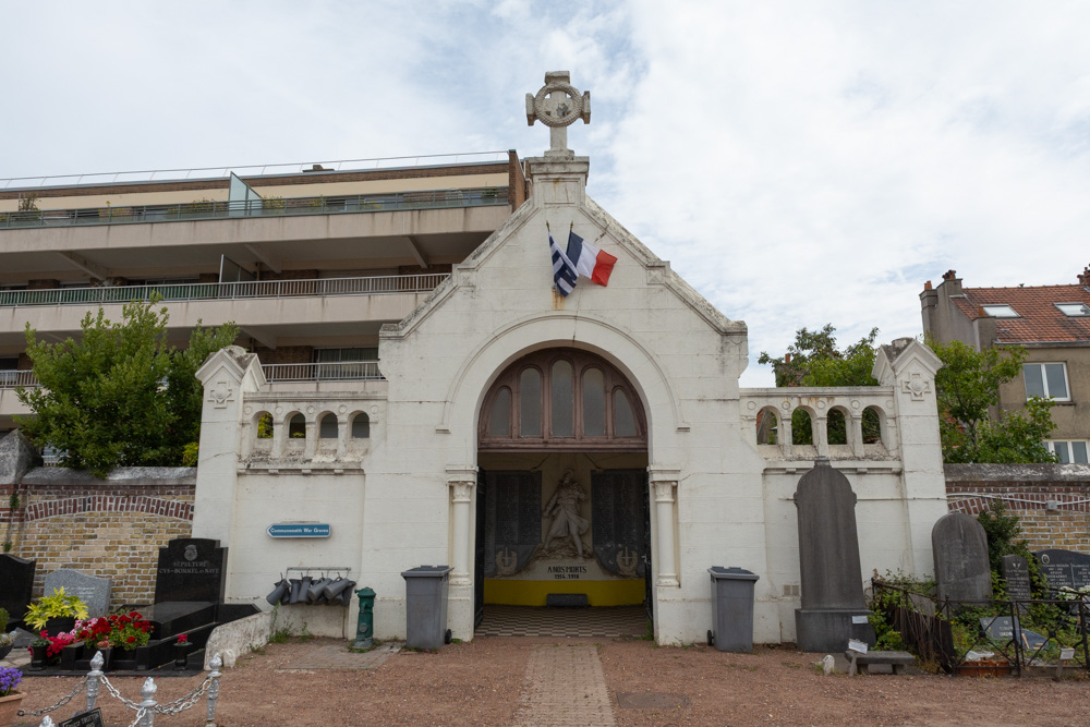 War Memorial Communal Cemetery Malo-les-Bains