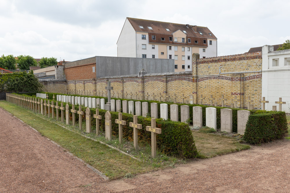 Graves Civilian Victims Communal Cemetery Malo-les-Bains #4