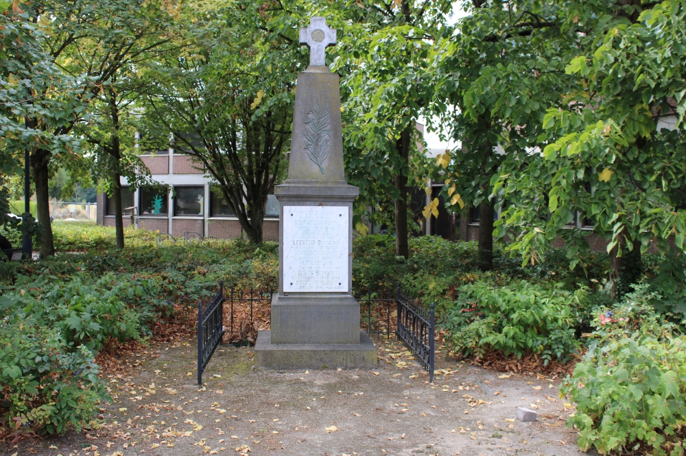 War Memorial Grote-Brogel #1