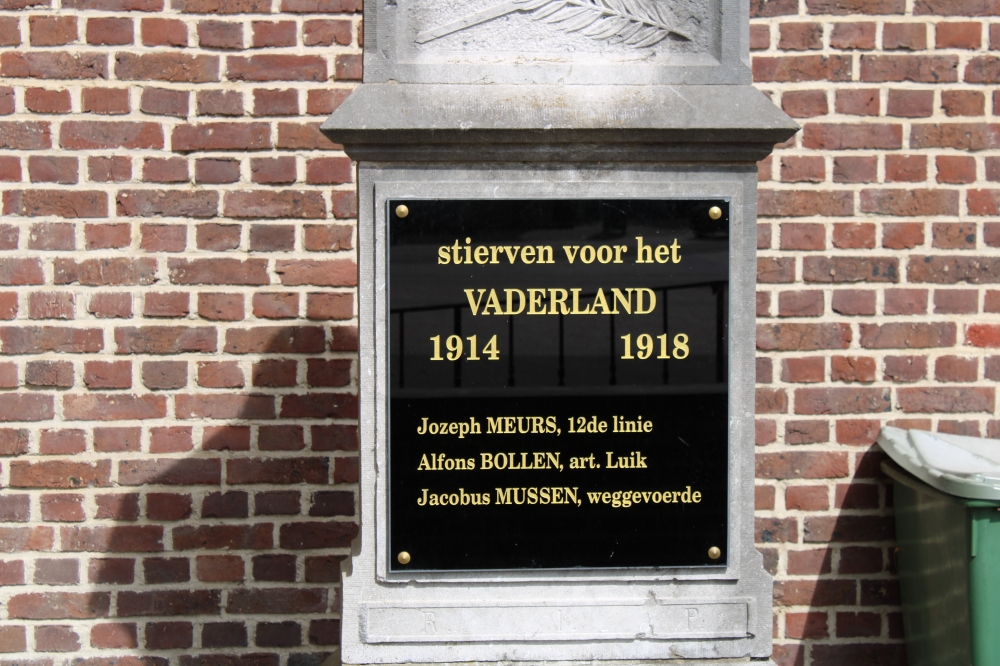 War Memorial Wijchmaal #2