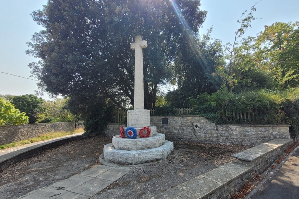 Oorlogsmonument Bourton #2