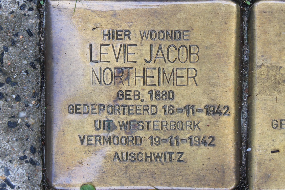 Stumbling Stones Castorstraat 10 #2