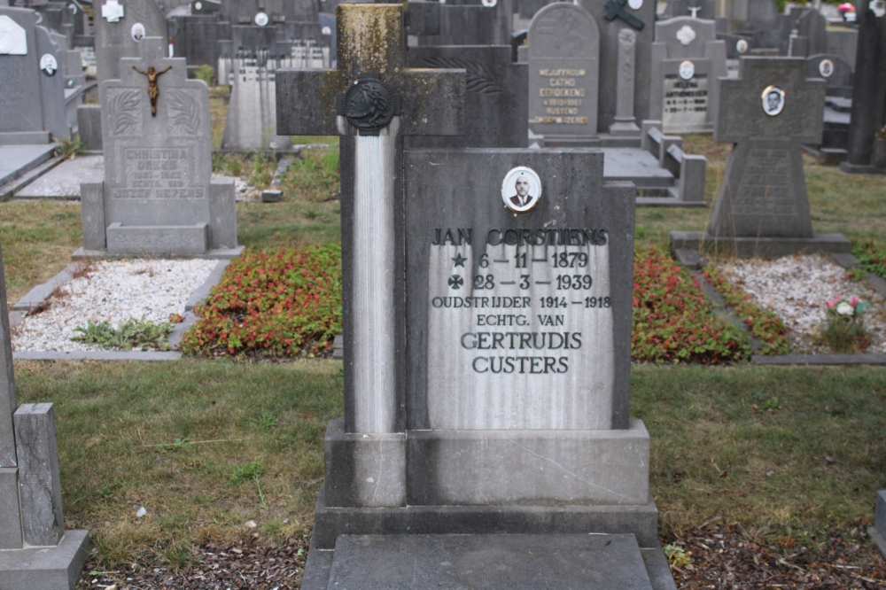 Belgian Graves Veterans Gruitrode #3