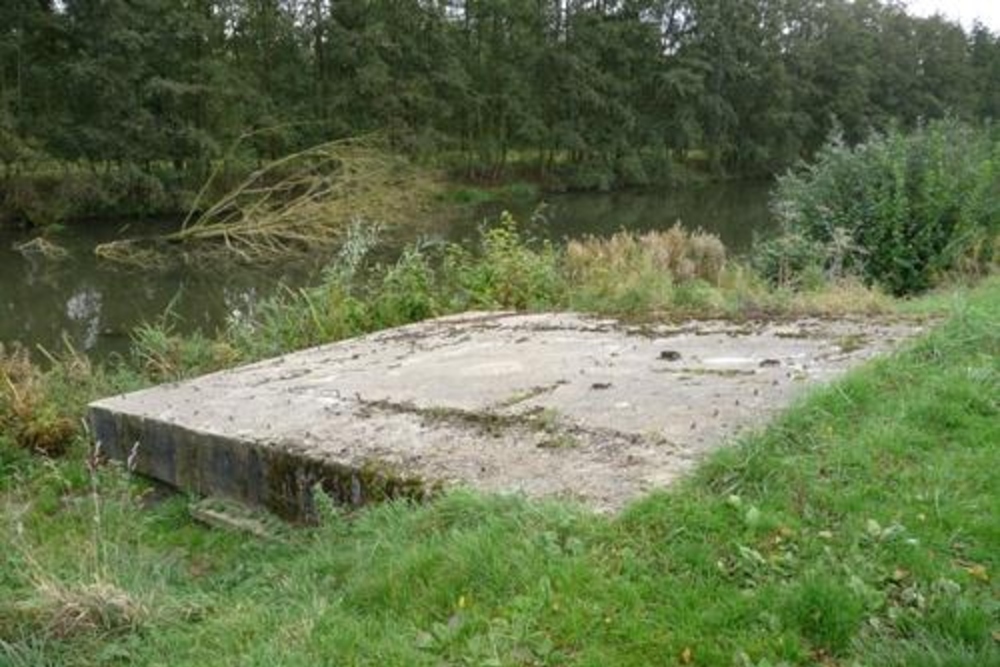 Onvoltooide Groepsschuilplaats 2e Veld #4