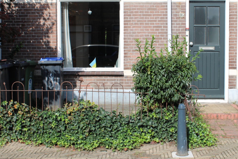 Stumbling Stone Hoge Larenseweg 105 #2