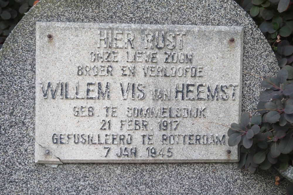 Dutch War Graves General Cemetery Sommelsdijk #4