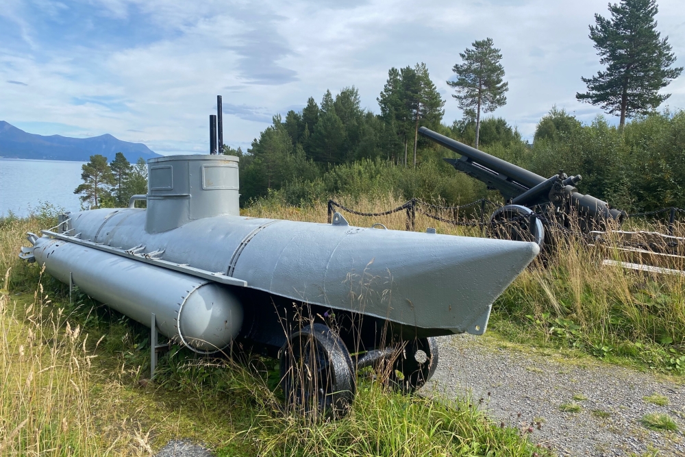 Kvalvik Fort #4