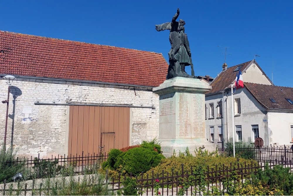 War Memorial  Arcis-sur-Aube #5