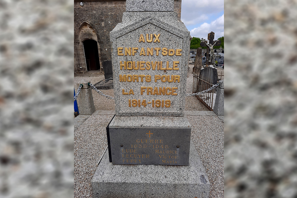 Oorlogsmonument Houesville #2