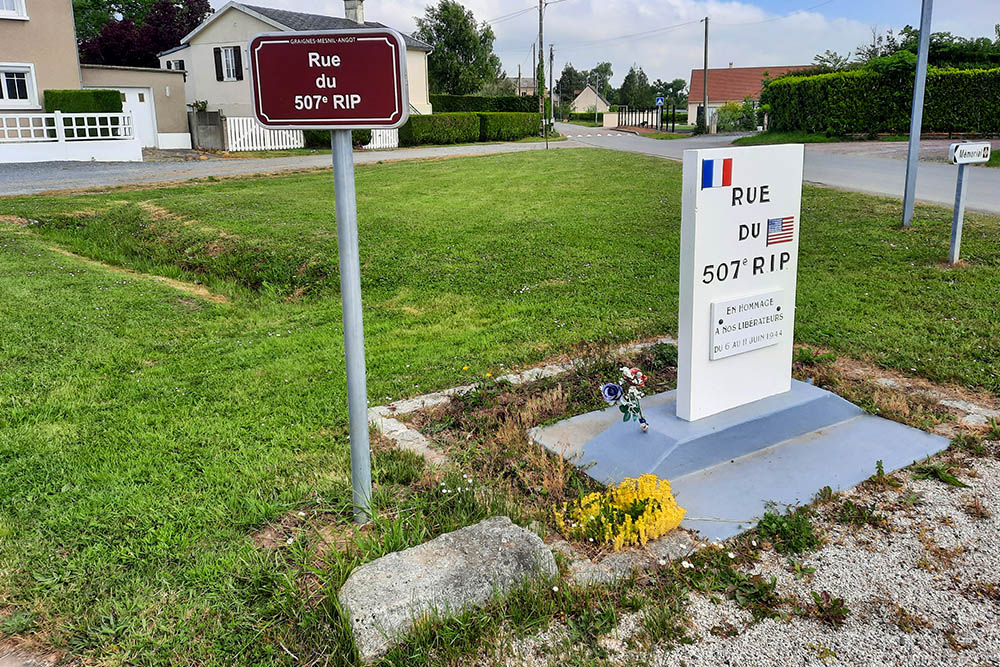 Monument 507e Parachute Infantry Regiment #3