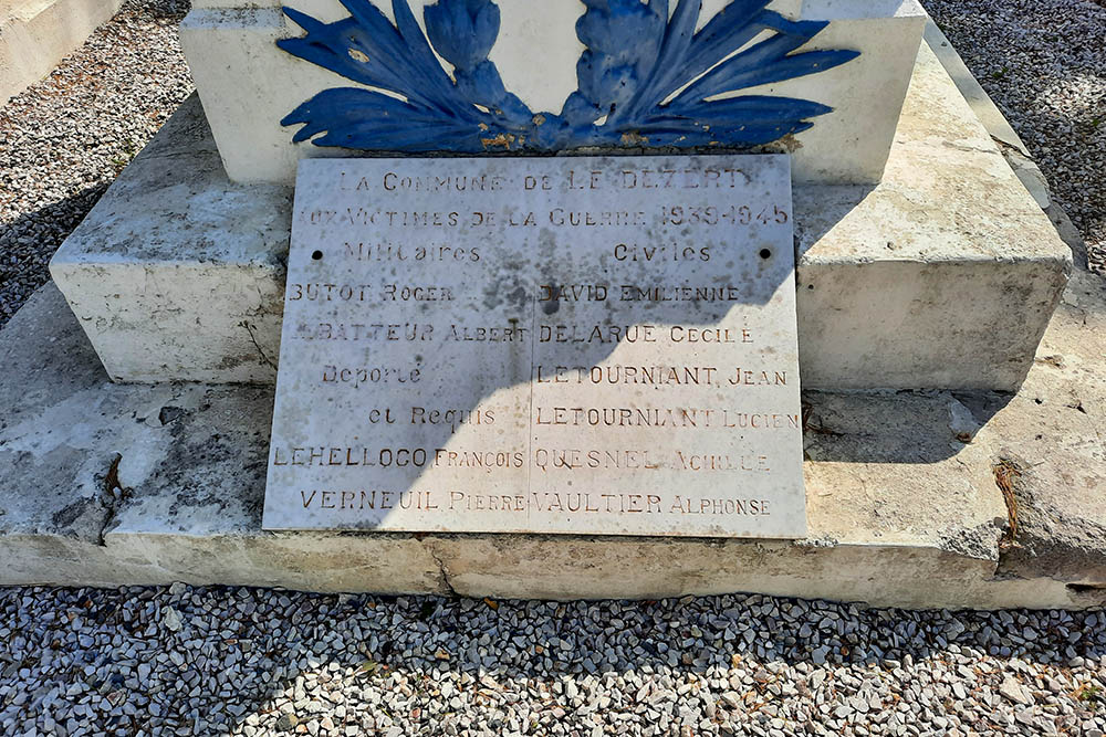 Oorlogsmonument Le Dézert #3