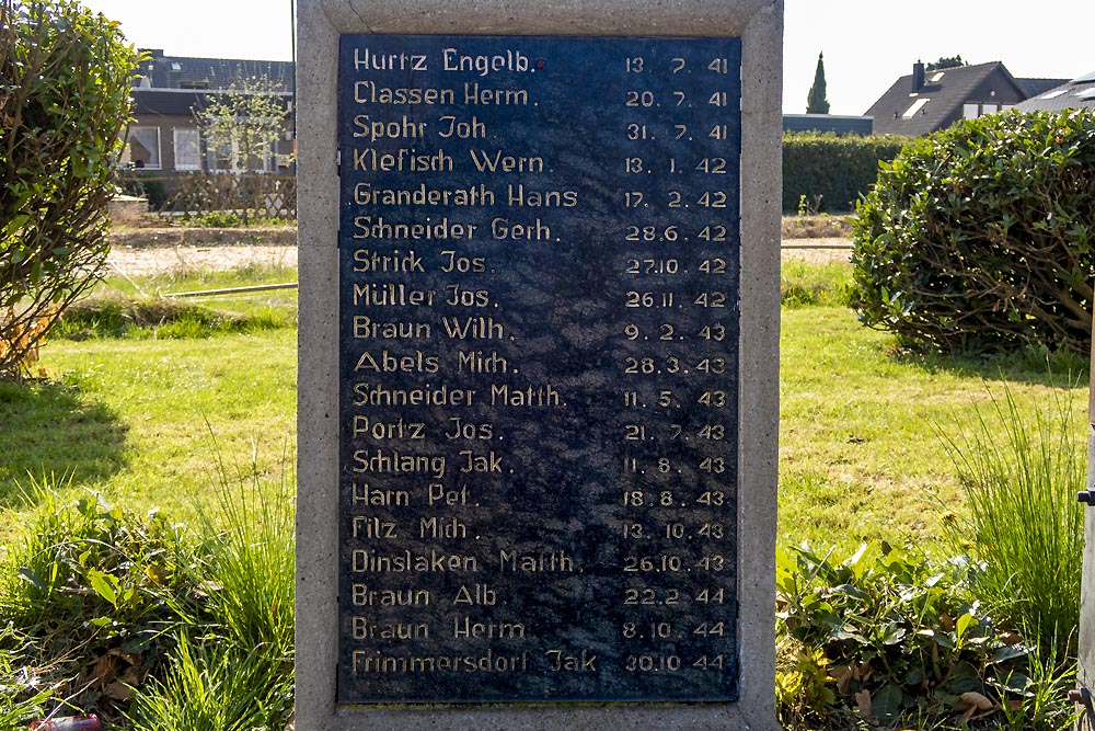 Monument Begraafplaats Elsdorf #2