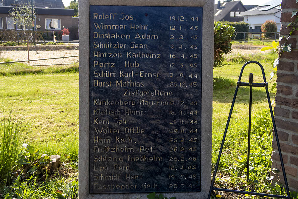 Monument Begraafplaats Elsdorf #3