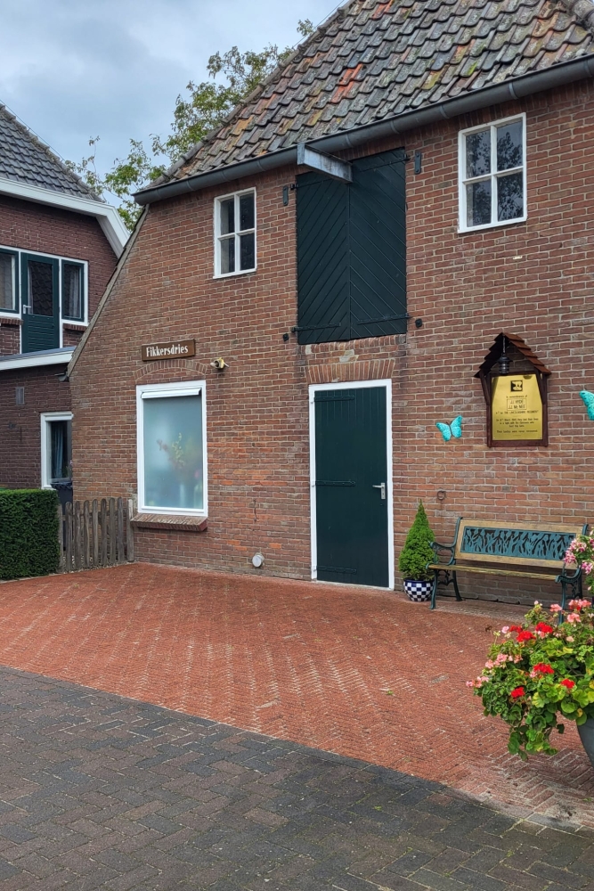 Gedenkteken Boerderij Fikkersdries #4