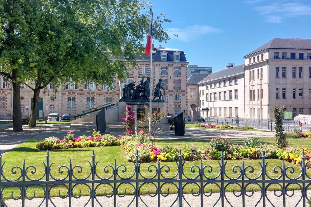 War Memorial Châlons-en-Champagne #6