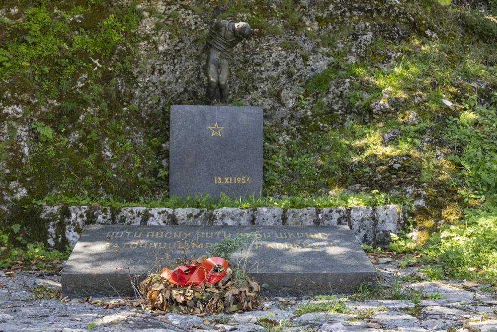 Memorial Killed Partisans #6