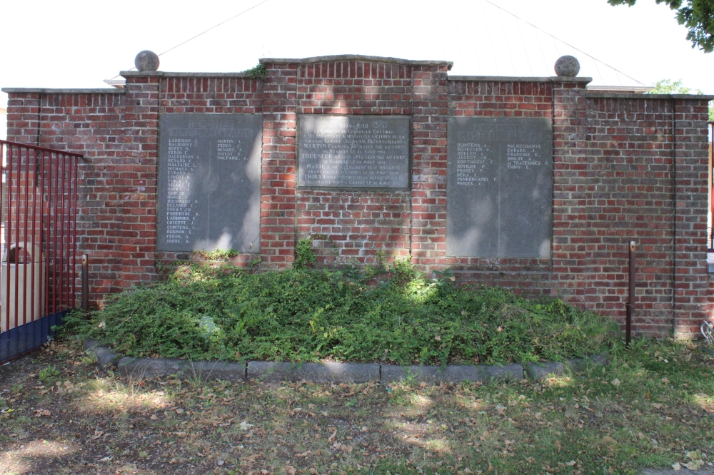War Memorial Corroy-le-Château
