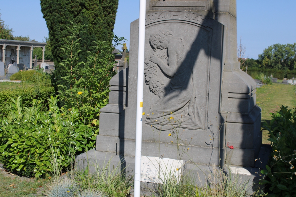 Oorlogsmonument Gembloux Begraafplaats #3