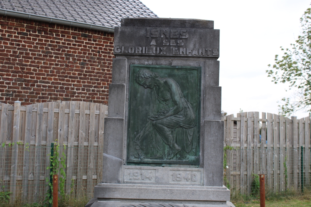 War Memorial Les Isnes #2