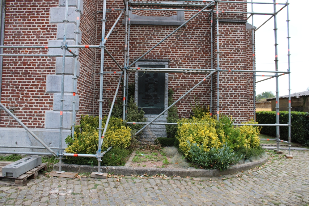 Oorlogsmonument Lonzée	 #1