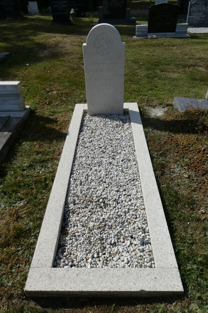 Nederlandse Oorlogsgraven Algemene Begraafplaats Sintjohannesga #8