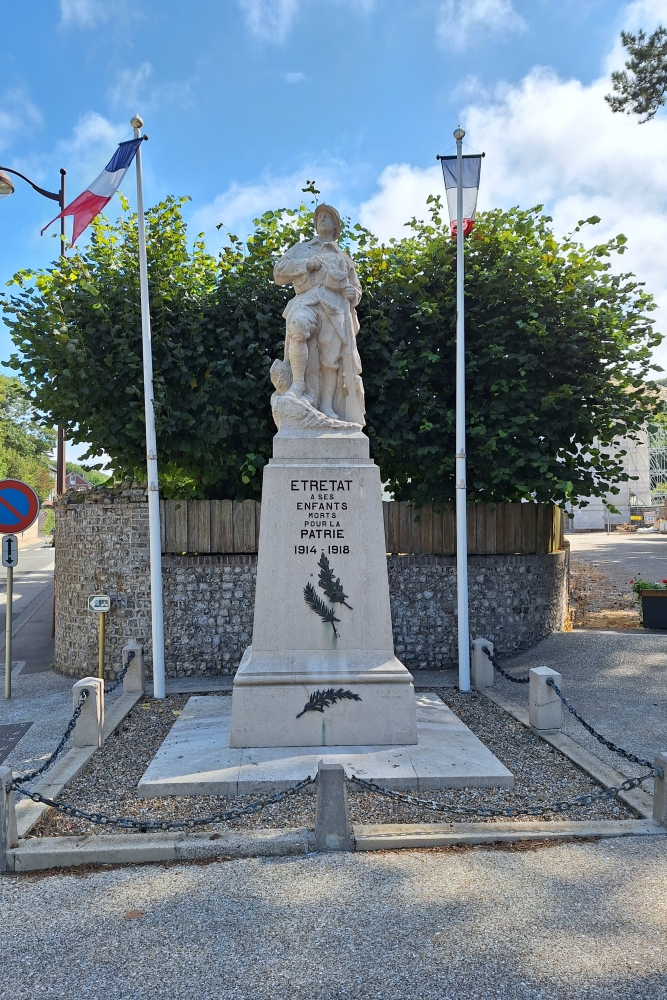 Oorlogsmonument Étretat #1
