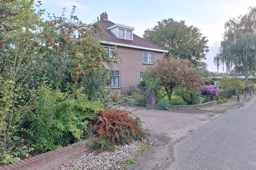 Hulppost 1-22 R.A.  #3