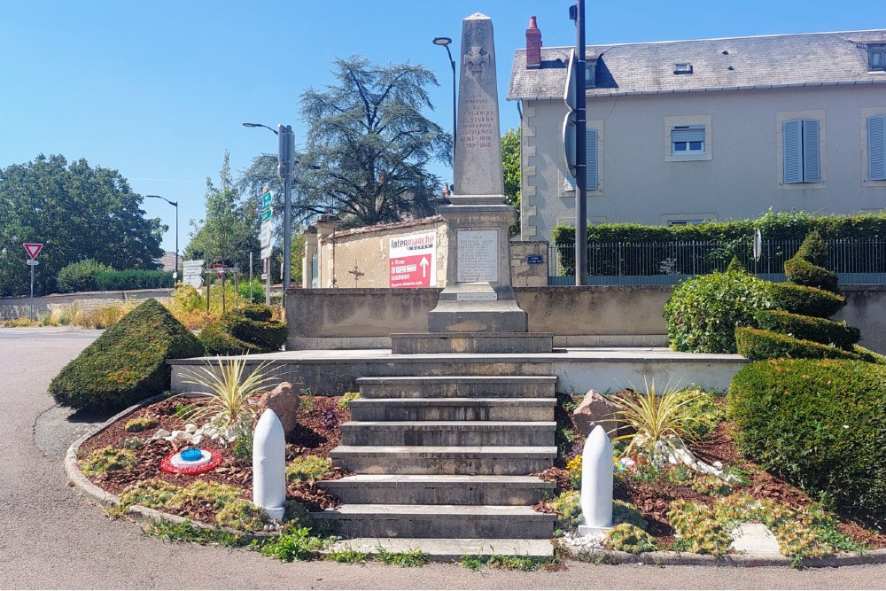 Oorlogsmonument Coulanges-lés-Nevers #1