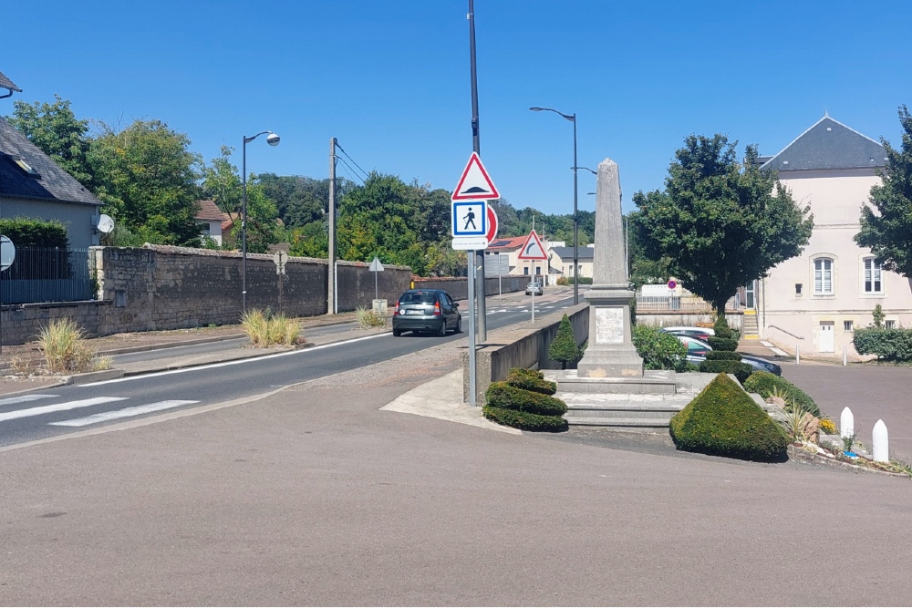 Oorlogsmonument Coulanges-lés-Nevers #8