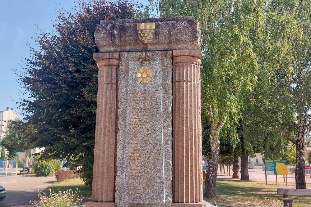 Oorlogsmonument Varennes-sur-Allier #7