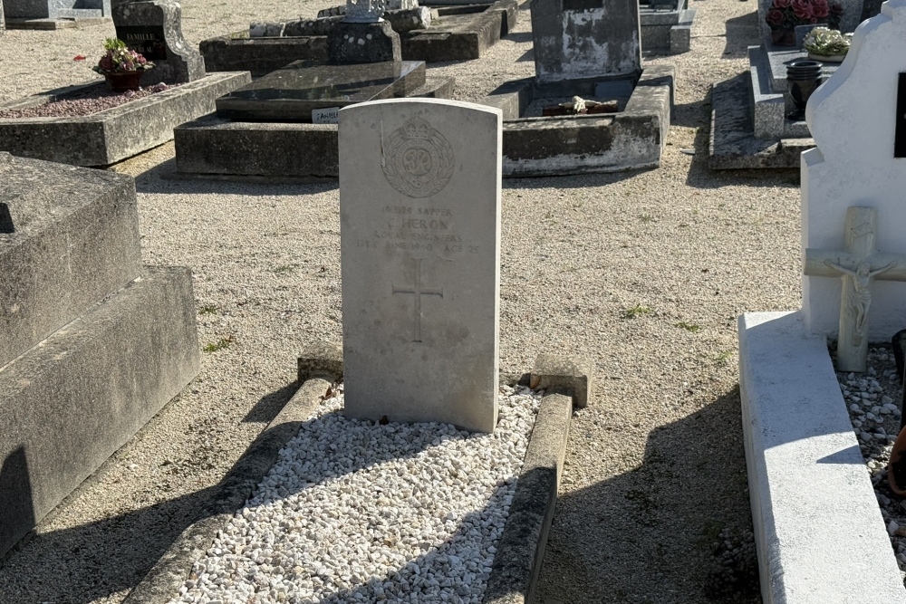 Commonwealth War Graves Piriac-sur-Mer #4
