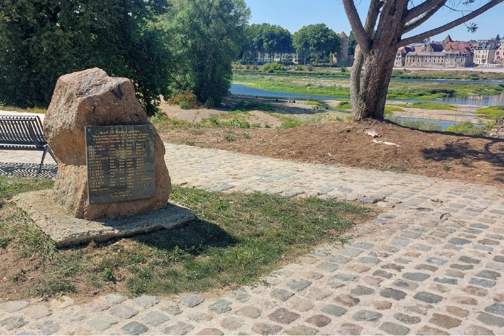 Monument Gesneuvelde Soldaten 17 juni 1940 #1