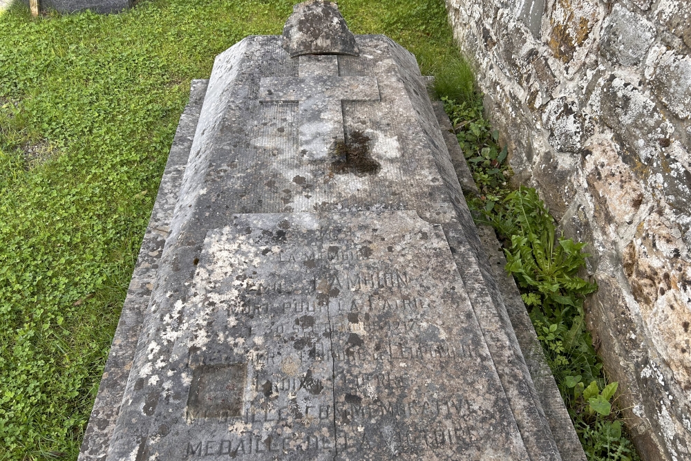 Belgische oorlogsgraven te Oneux #2