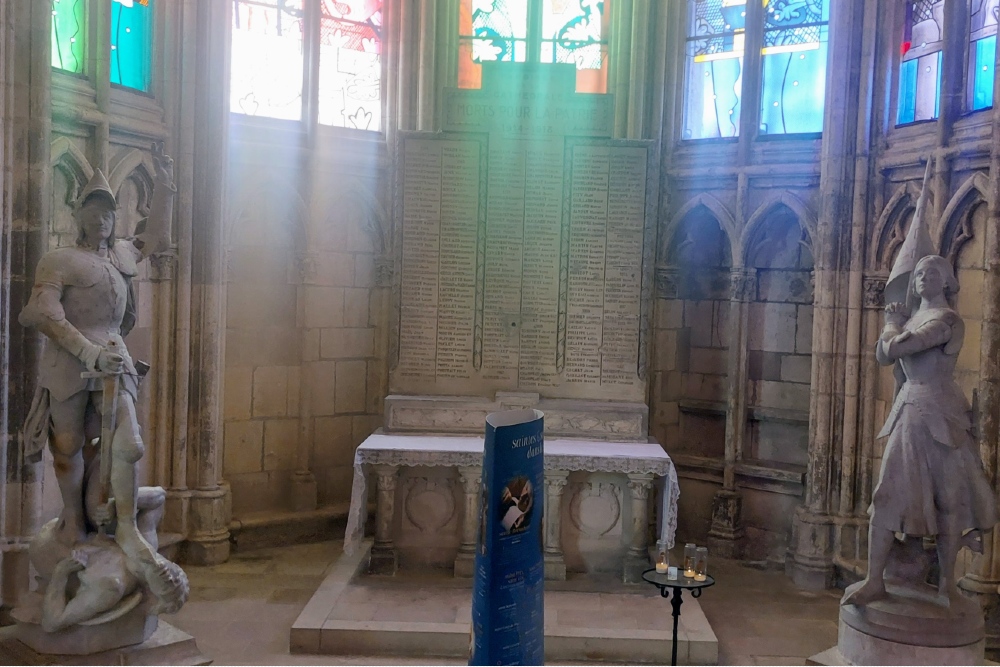 War Memorial Nevers #4