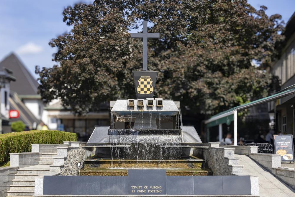 Monument voor de Kroatische Verdedigers van Bosnië #4