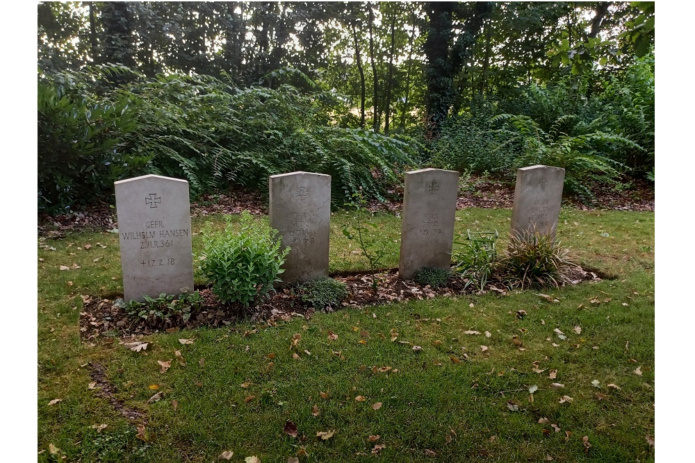 Commonwealth War Cemetery Gorre #5