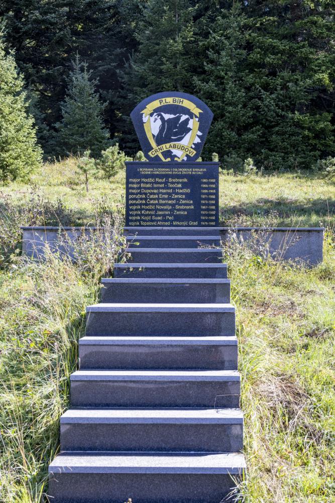 Monument voor de Zwarte Zwanen #2