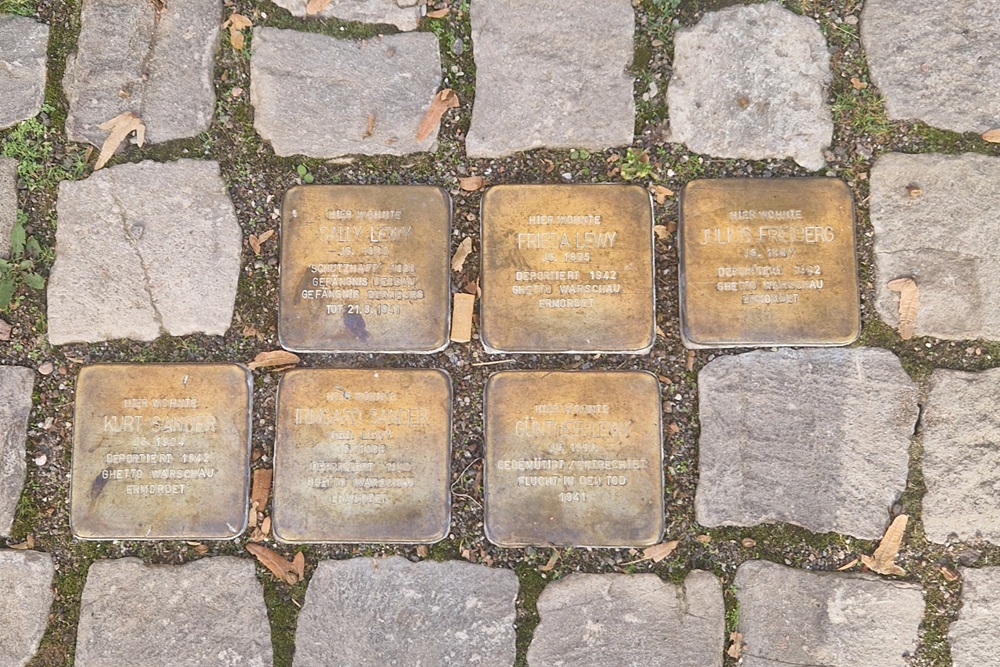 Stolpersteine Markt 10X