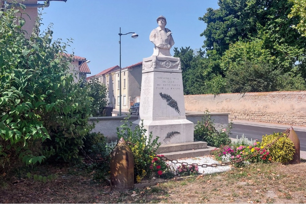War Memorial  Saint-Germain-Lespinasse #1