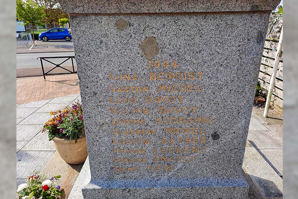 War Memorial Cheux #4