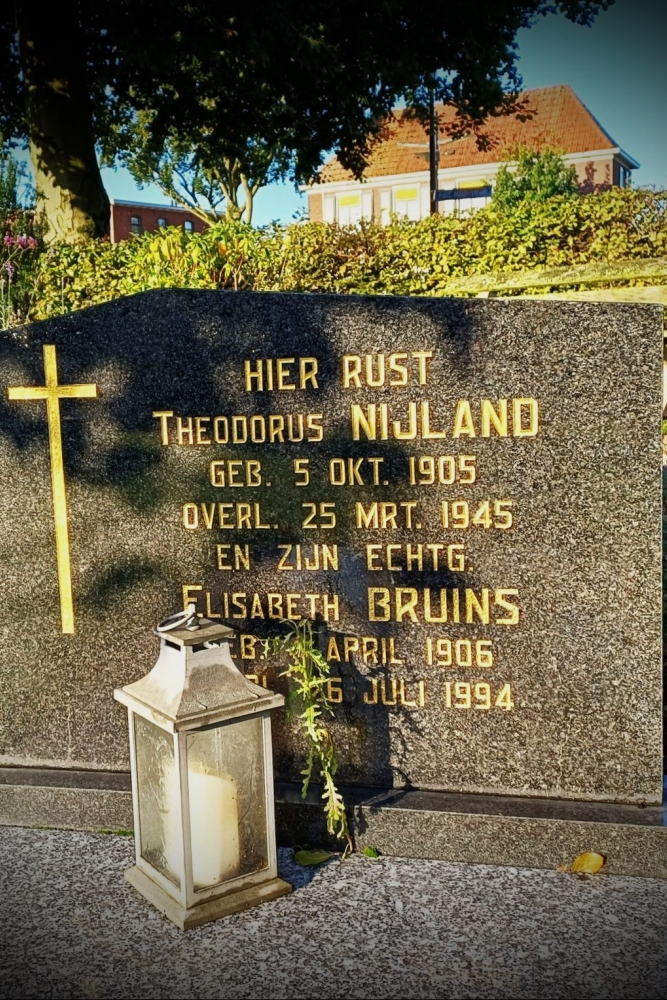 Dutch War Graves RK graveyard Megchelen #6