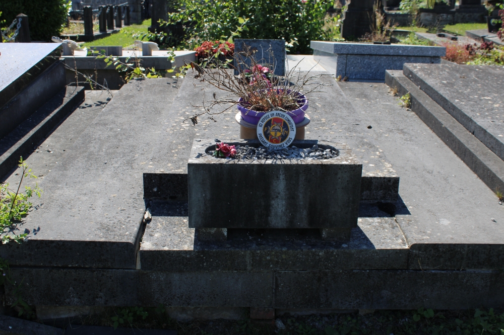 Belgische Graven Oudstrijders Rhisnes Oude Begraafplaats #3