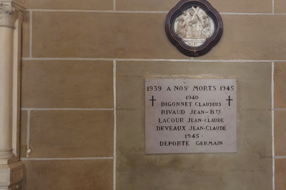 Oorlogsmonument in Kerk Saint-Germain-Lespinasse #1