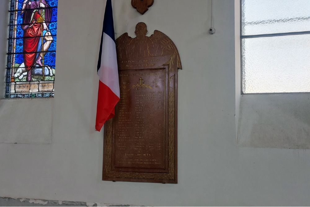 Oorlogsmonument in Kerk Saint-Loup