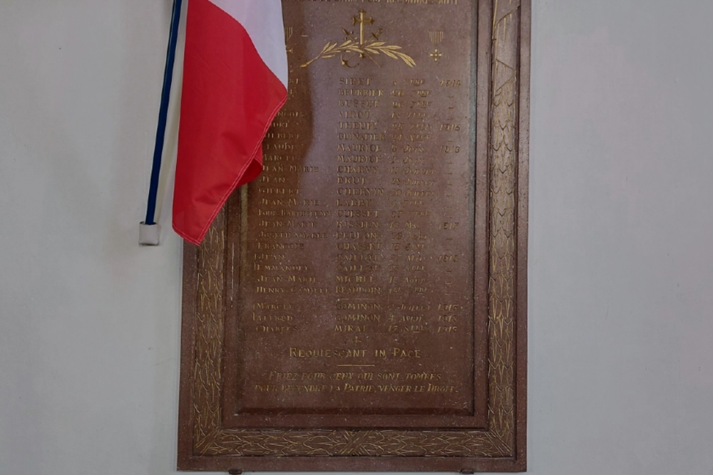 Oorlogsmonument in Kerk Saint-Loup #3