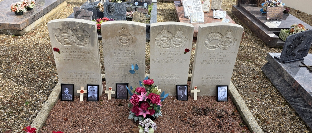 Oorlogsgraven van het Gemenebest Sassenay #3