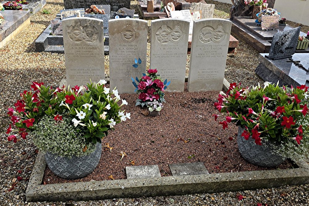 Oorlogsgraven van het Gemenebest Sassenay