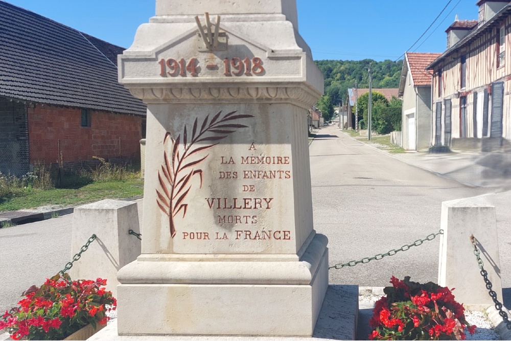 Oorlogsmonument Villery #3
