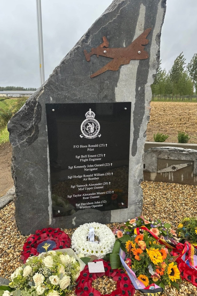 Crashsite Halifax DT-804 #3