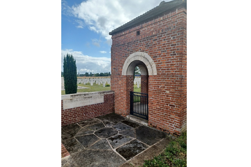 Commonwealth War Cemetery Cambrin #4